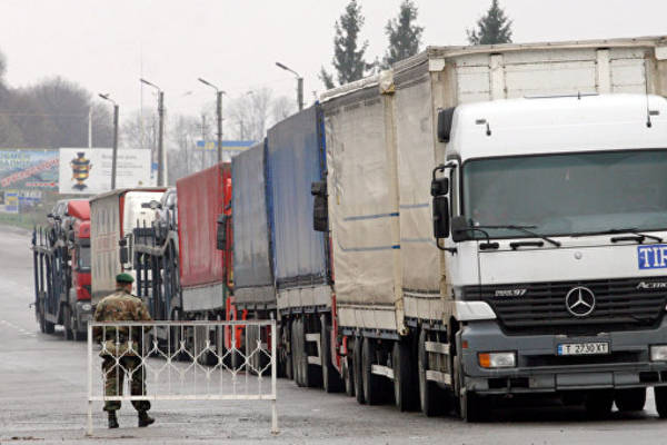 Украина определила КПП для транзита товаров из России