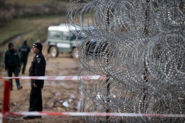 Венгрия отгородится от Румынии стеной из-за ситуации с беженцами