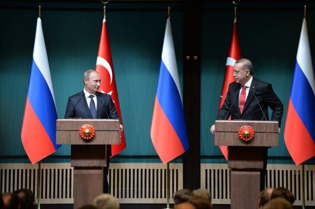 Руководство РФ поручило восстановить торгово-экономическое сотрудничество с Турцией