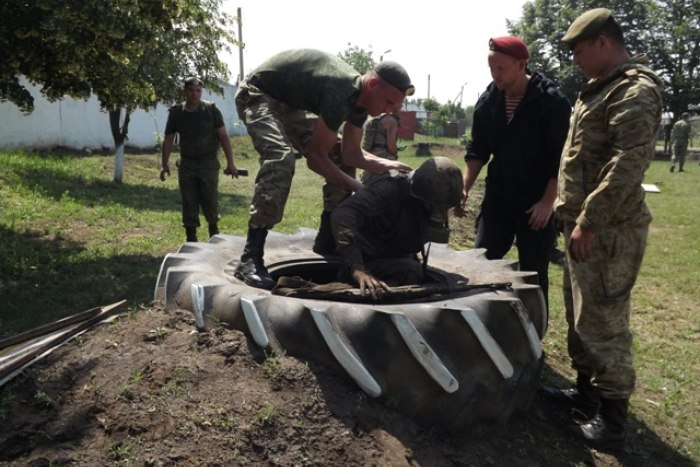 13 военнослужащих. Оливковый берет ПМР. Оливковый берет ВВ МЮ ПМР. Братство оливкового берета. Сдача на оливковый берет ПМР 2022 Г.