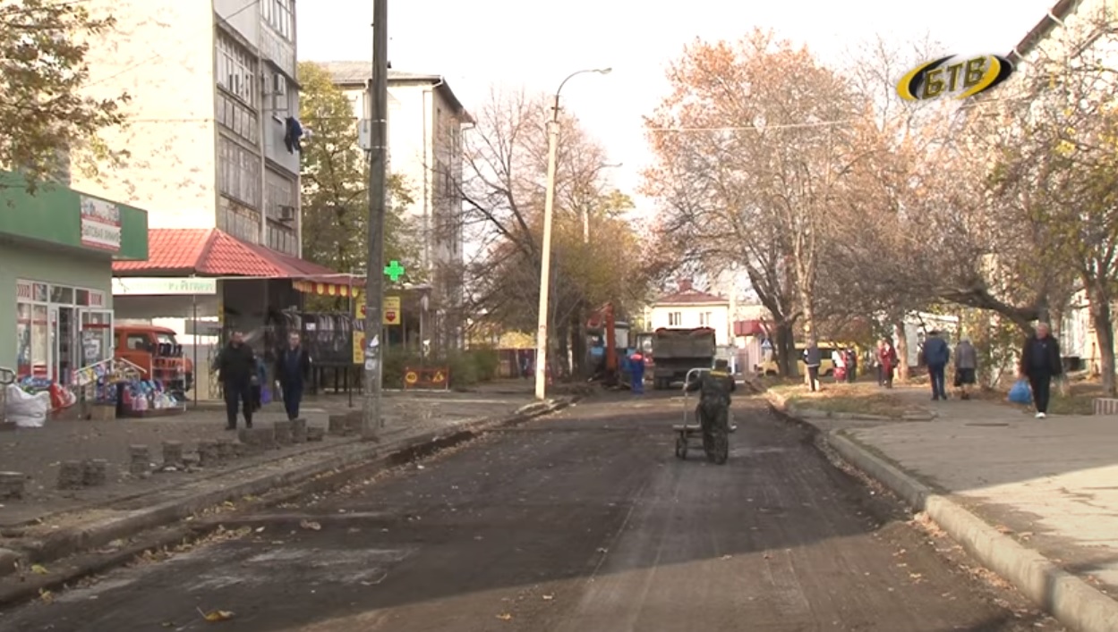 Улицу закрыли. Ул Котовского город Бендеры. Бендеры центр.