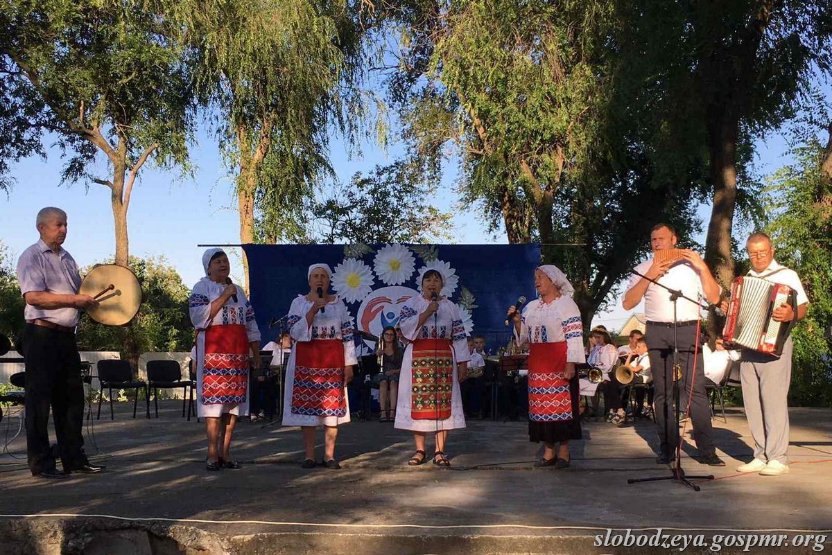 Праздник семьи, любви и верности отмечают в Слободзейском районе несколько  дней | Новости Приднестровья