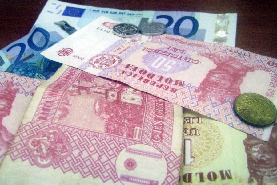 35 евро в рублях. Молдавский лей к евро. Молдавские Леи доллары евро. Молдавский лей евро и доллар. Евро валюта в Молдове.