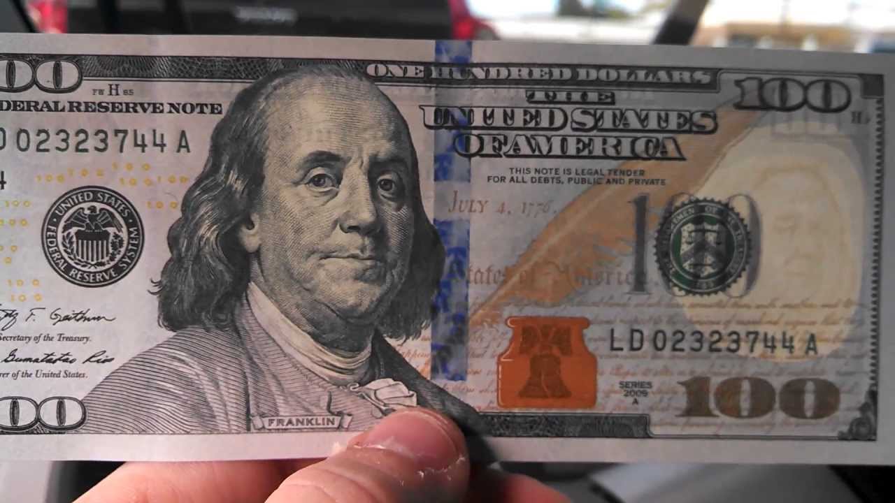 Как выглядят новые доллары 100. Бенджамин Франклин на 100 долларах. Новые 100 долларовые купюры. 100 Долларов США. СТО долларов нового образца.