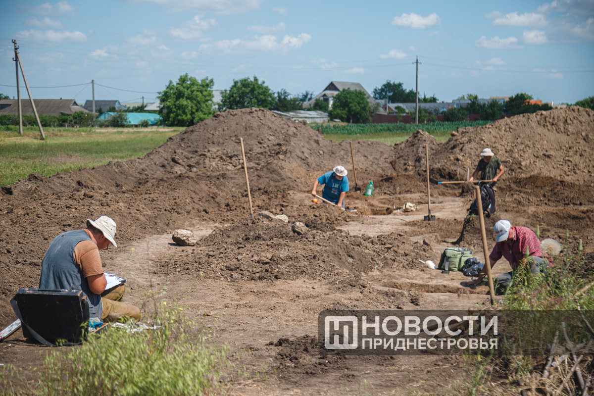 В Малаештах приднестровские археологи раскапывают древний курган | Новости  Приднестровья