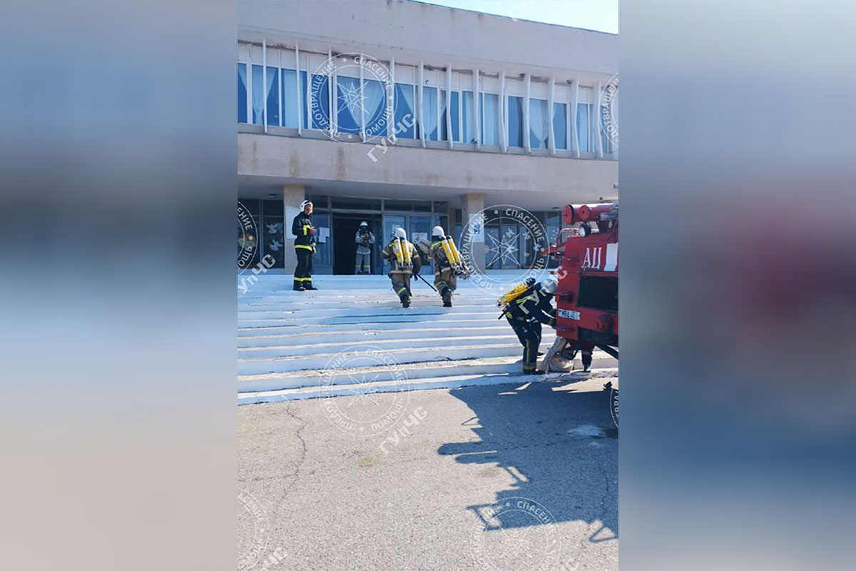 Огнеборцы успешно справились с условным пожаром в Доме культуры Красной  Горки | Новости Приднестровья