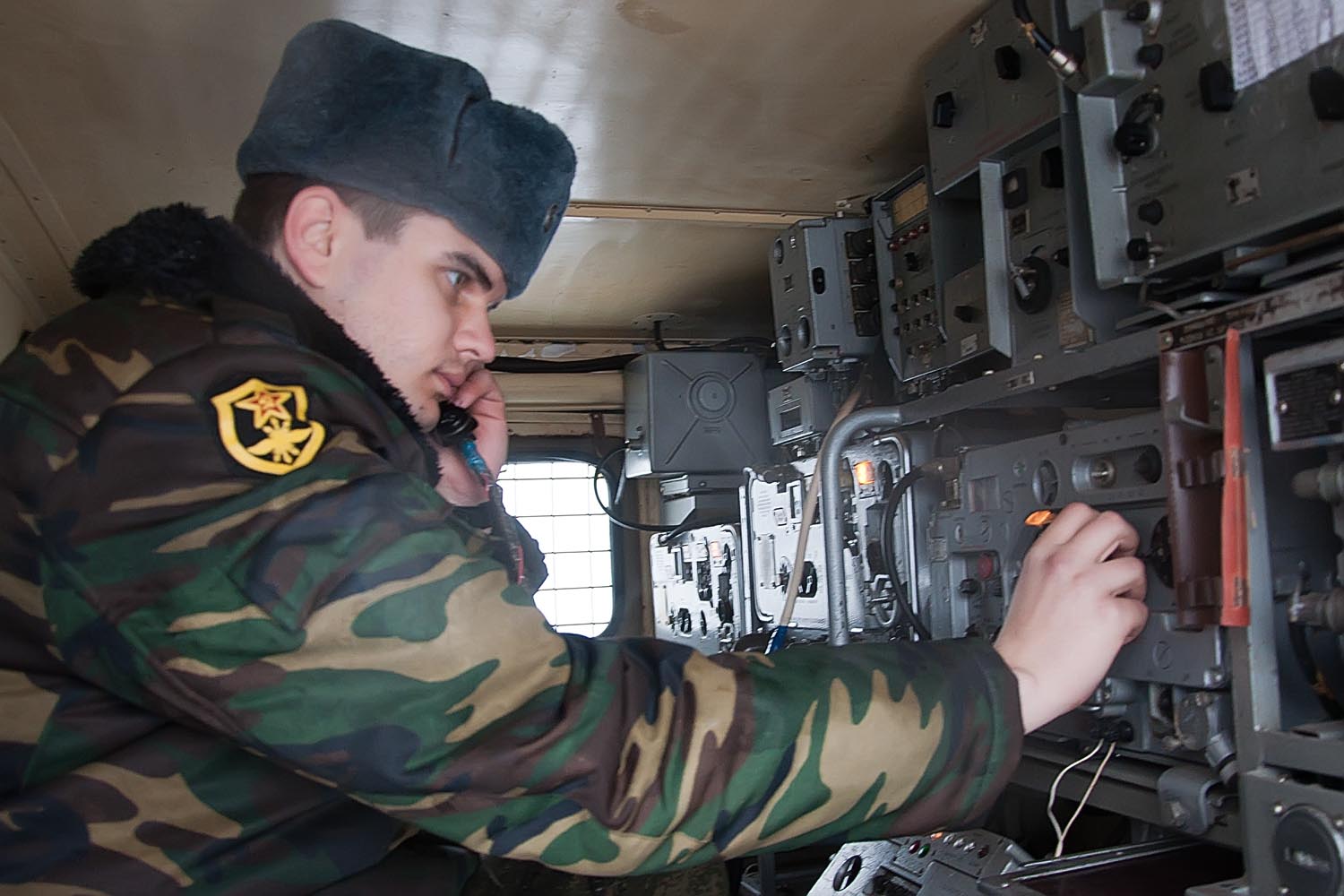 Подразделение связи. Военная форма связистов. Полевая форма связиста. Форма связистов в армии. Форма связиста РФ.