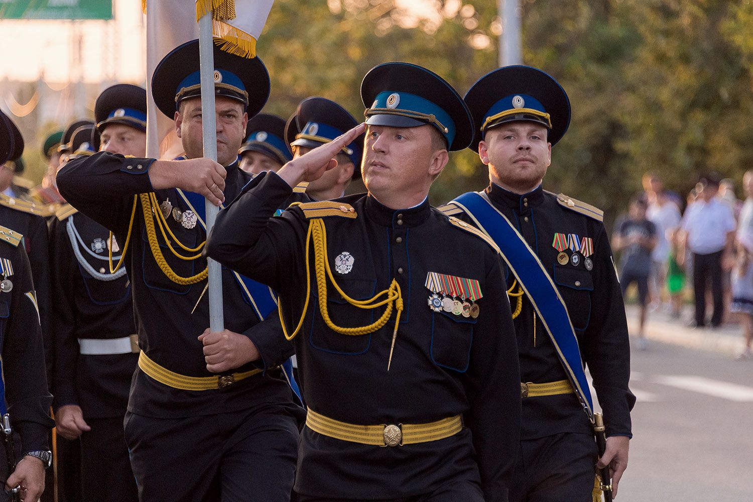 вступить в казачий полк