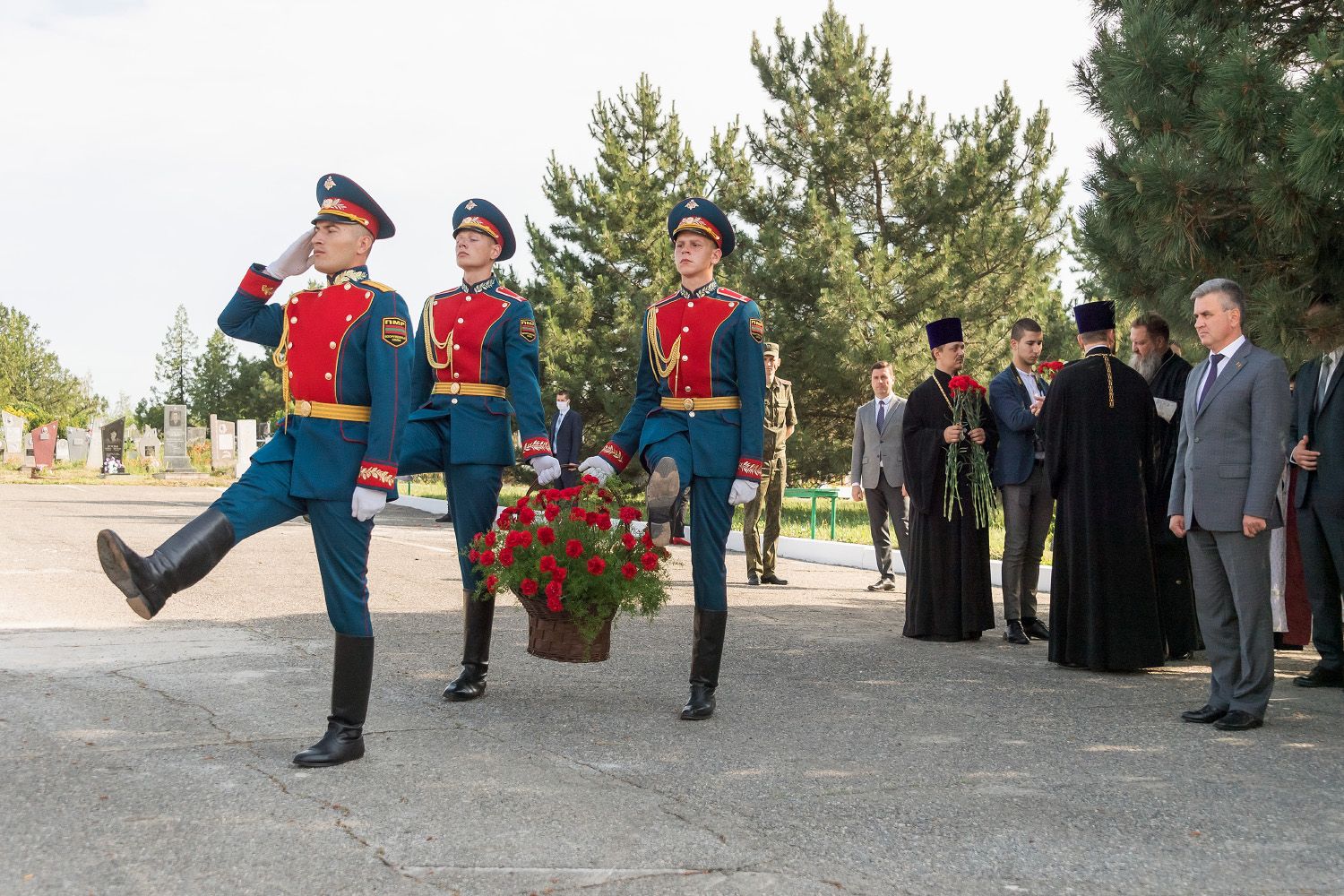 Новости бендеры приднестровья. Борисовка Бендеры Приднестровье. День города Бендеры. Борисовское кладбище Бендеры. Бендеры мероприятия.