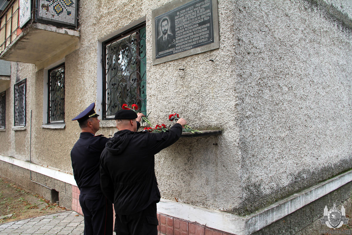 В Дубоссарах почтили память первого начальника РОВД | Новости Приднестровья