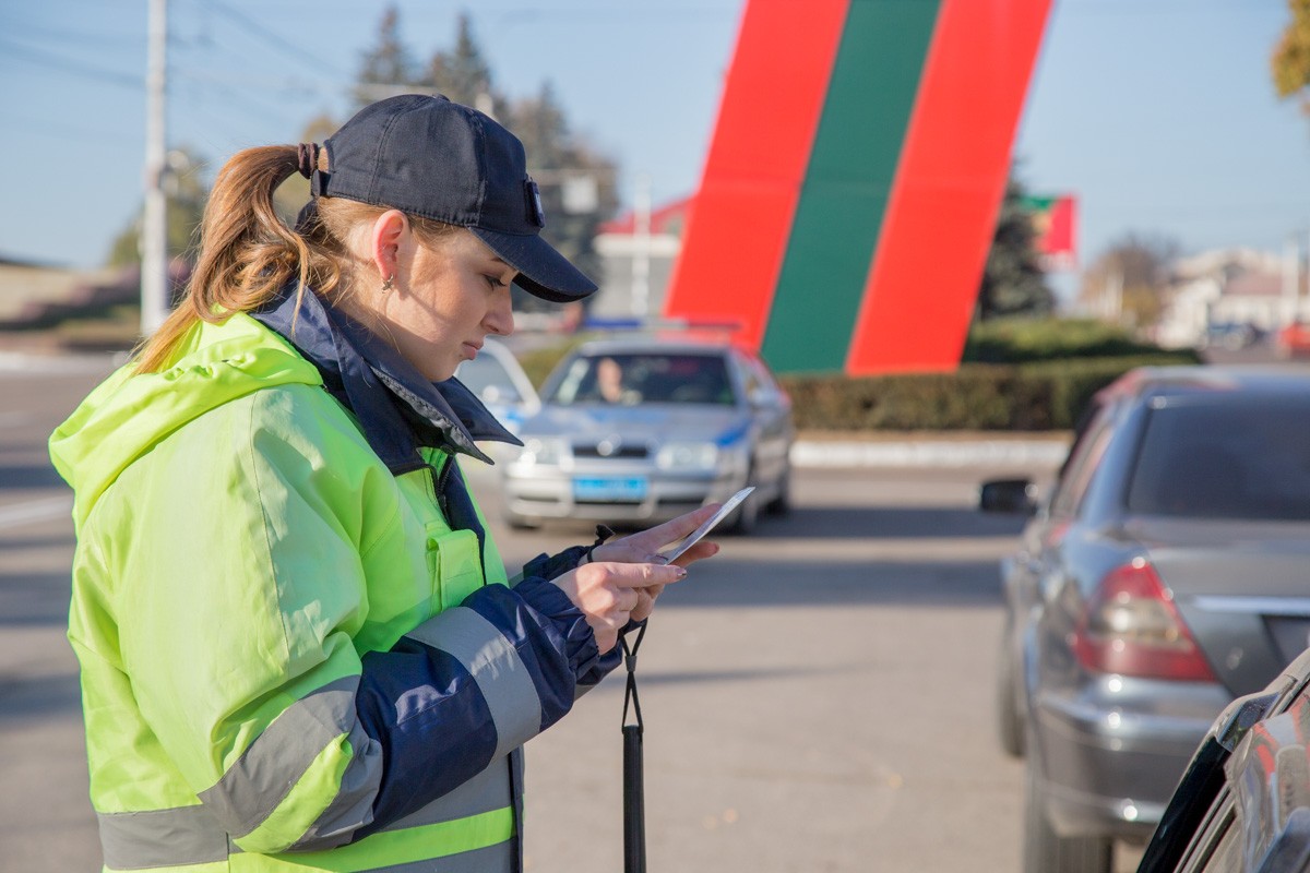 Административное правонарушение дорожного движения. Требуются водители в ПМР.