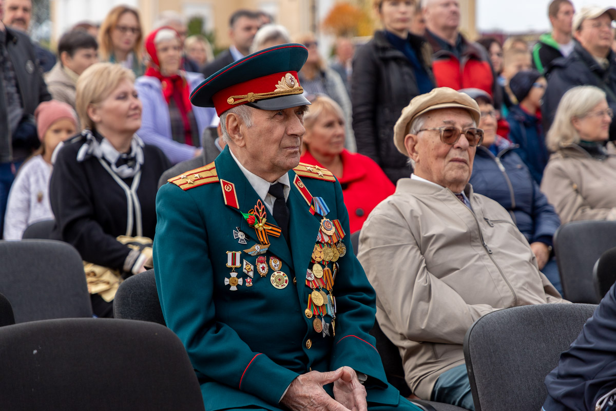 Государственный герой. Бендеры отметил 77 летия.