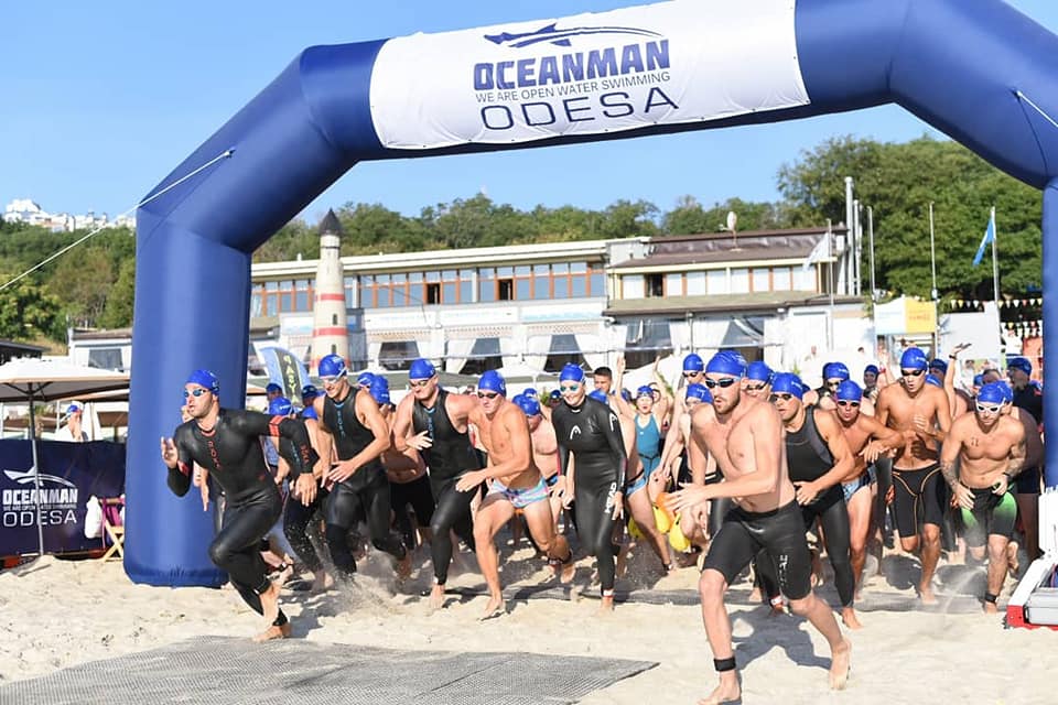 Oceanman phuket. Международные соревнования по плаванию на открытой воде 2020. Чурганов Артем плавание. Чурганова плавание. Формула Одесса плавание.