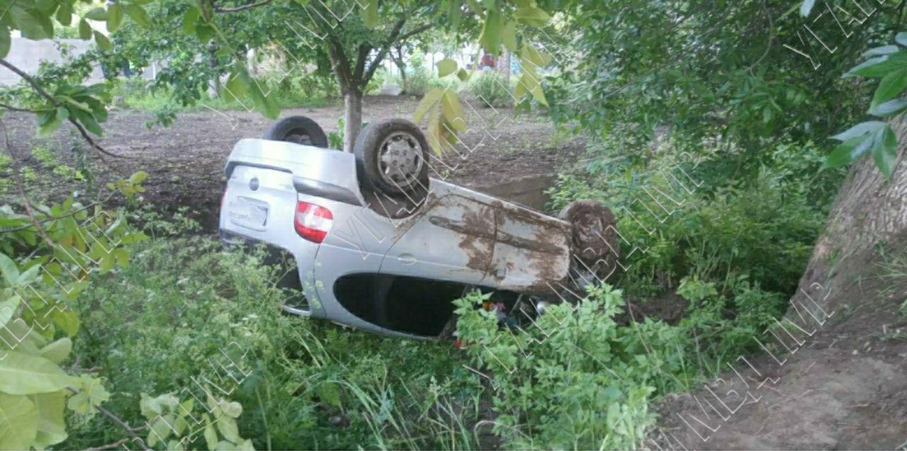 В Рыбнице автоледи скрылась с места ДТП, оставив свою машину в кювете |  Новости Приднестровья