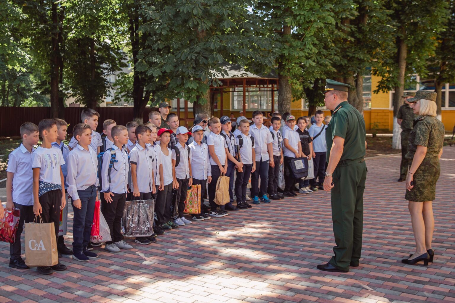 Более 50 человек в столице сдавали экзамены на поступление в Суворовское  училище | Новости Приднестровья