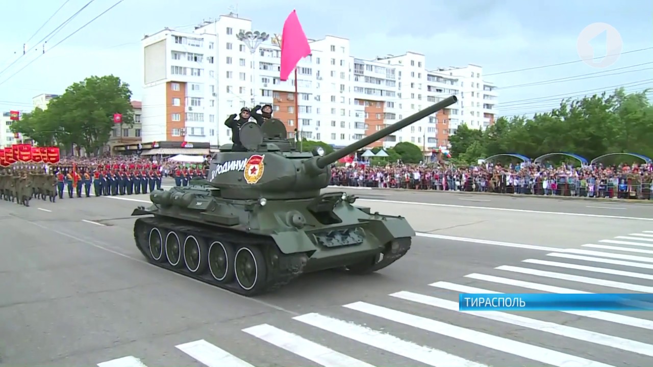 День Великой Победы: военный парад