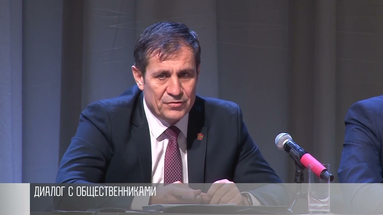 Мэр Бендер ответил на вопросы общественников