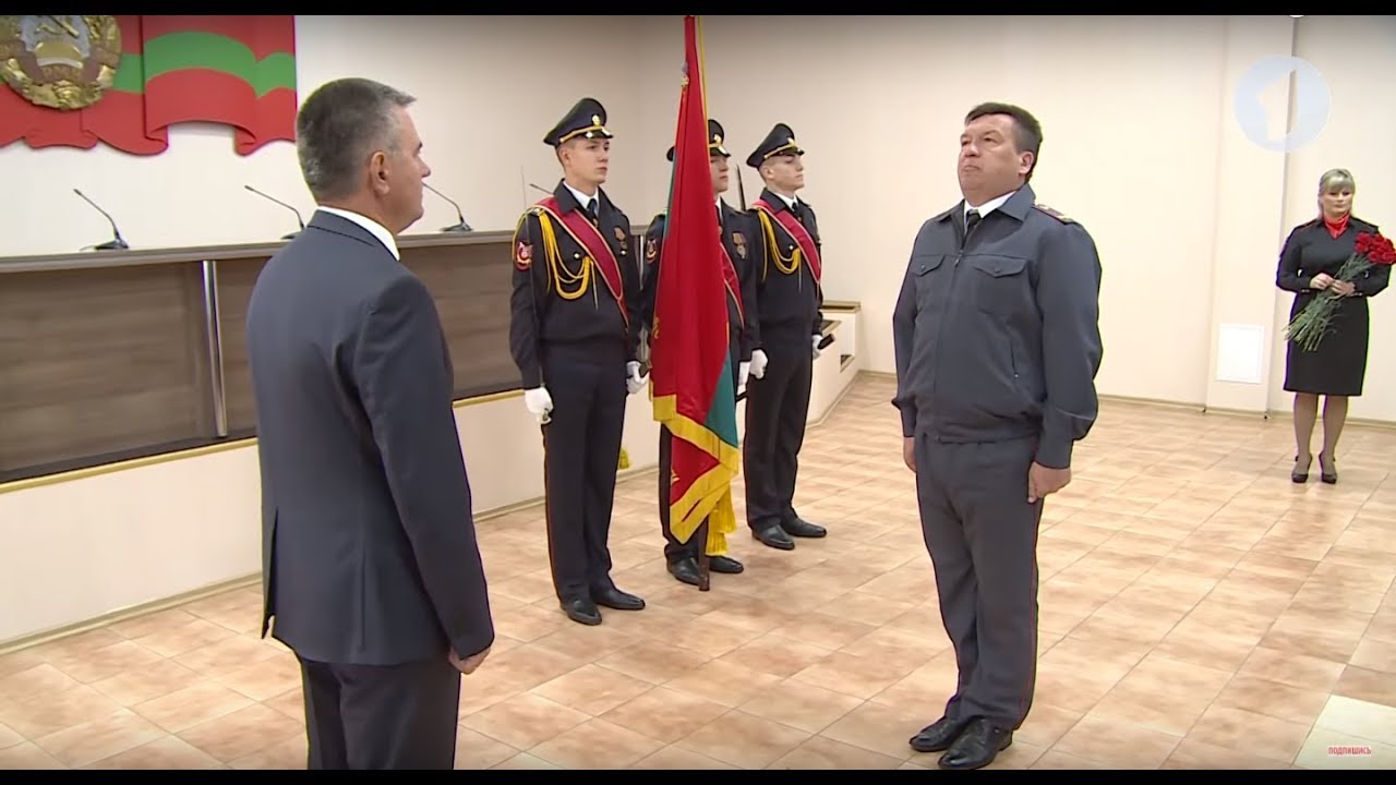 Милиция, реформы и неожиданные дебюты на сцене