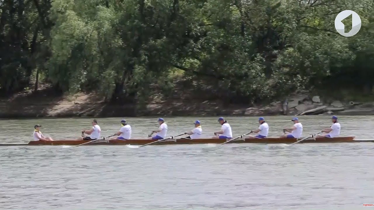 На Днестре прошла регата по академической гребле среди ветеранов спорта