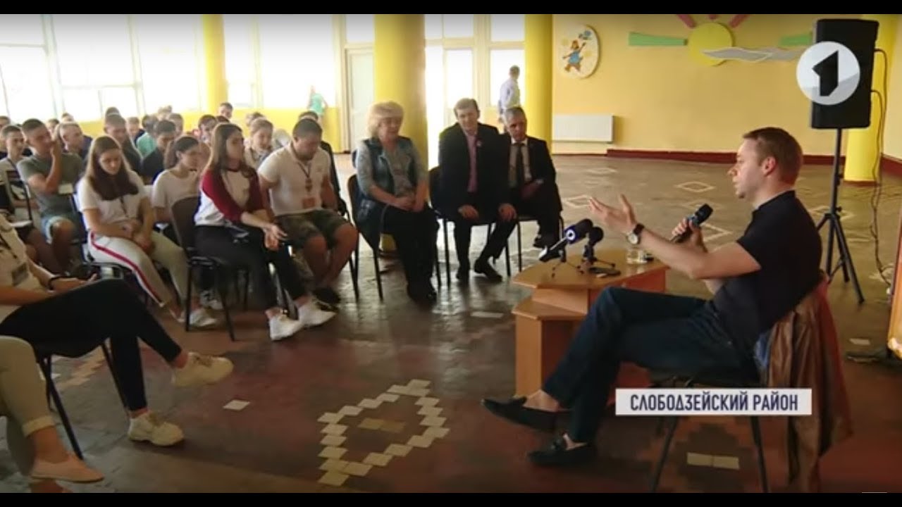 Диалог без галстуков. Премьер и спикер – в гостях у молодежи