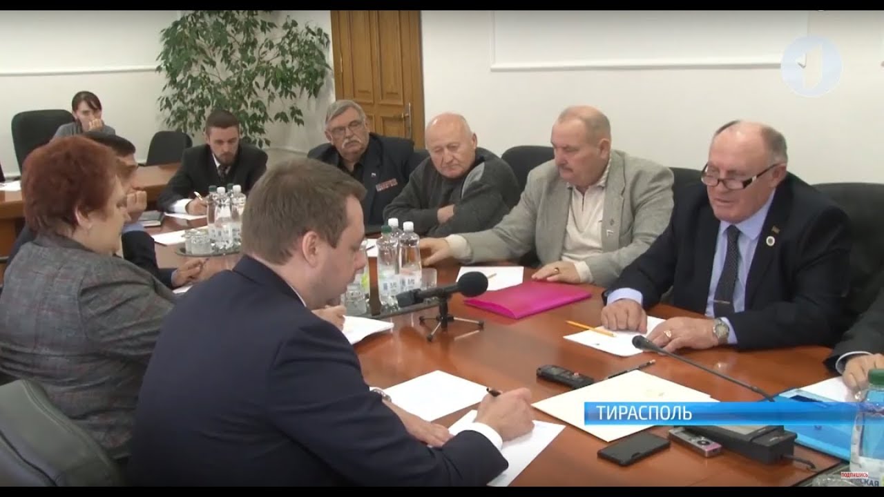 Председатель Правительства - о ситуации в экономике и о жилье для защитников