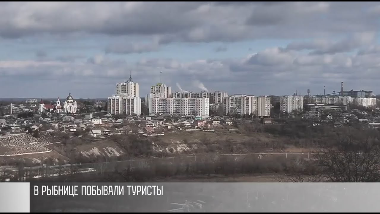 Мозаика, автомобиль-амфибия и «гора любви»: тур по Рыбнице