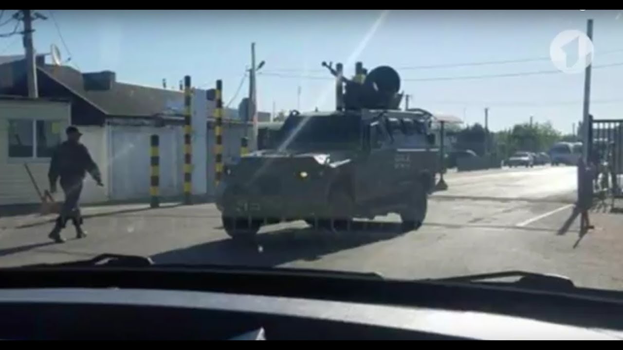 Украина стягивает бронетехнику к нашей границе