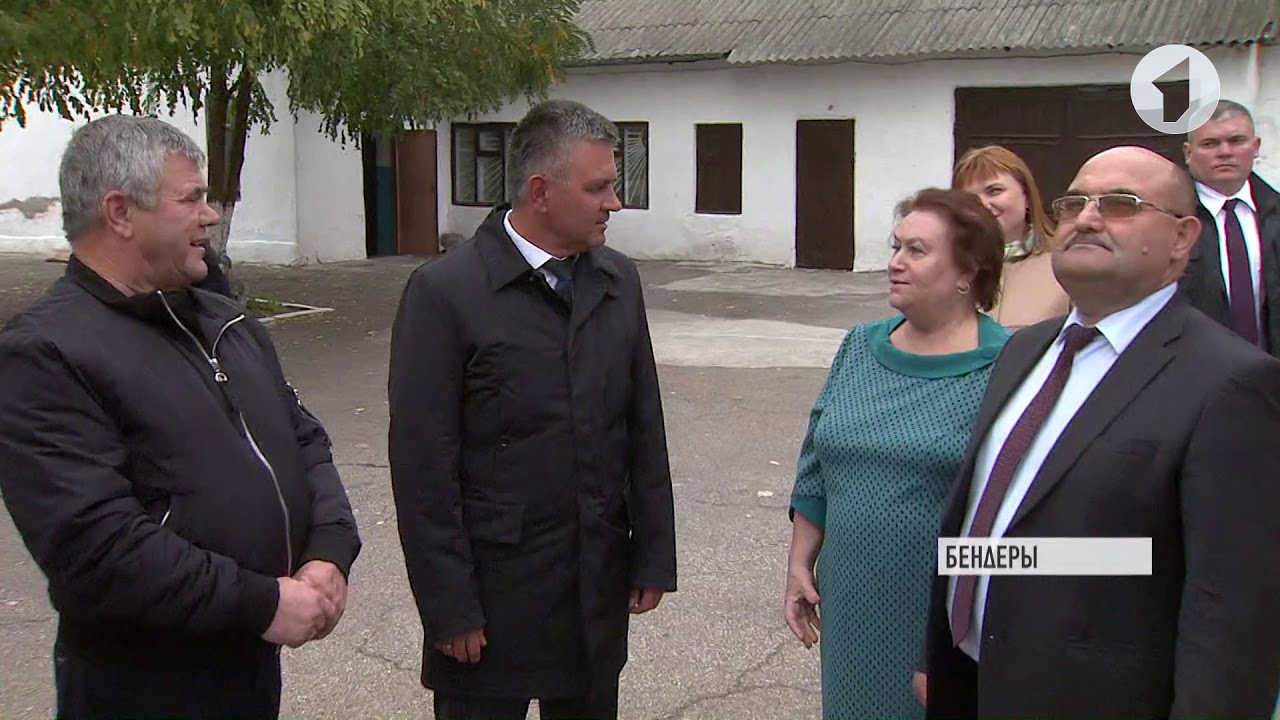 Президент проверил ход строительных работ в Бендерах
