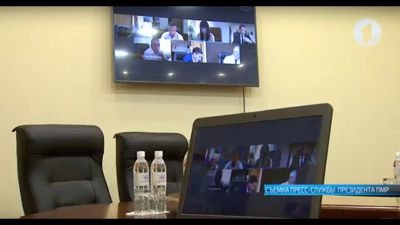 Президент провёл селекторное совещание с главами городов и районов