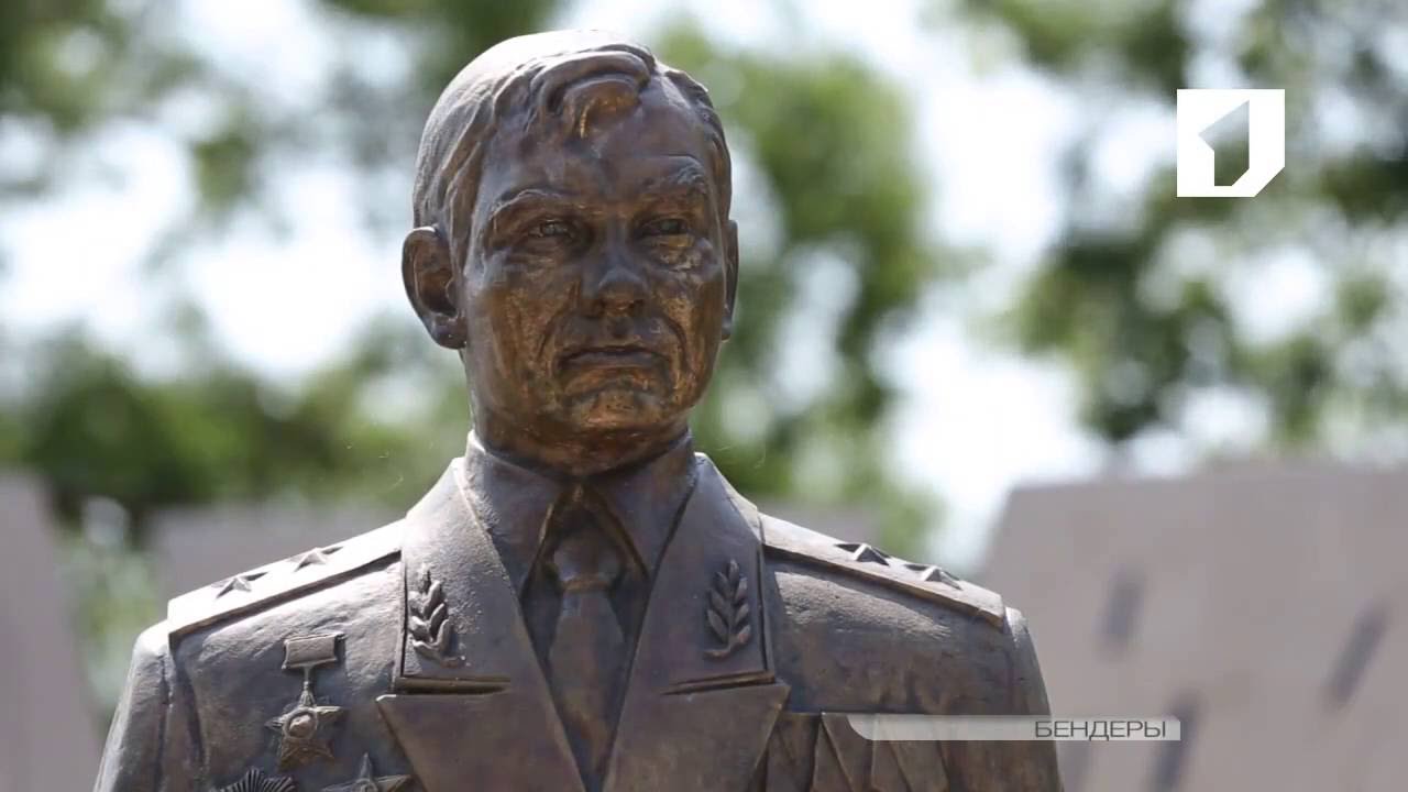 В День России – об Александре Лебеде в Приднестровье