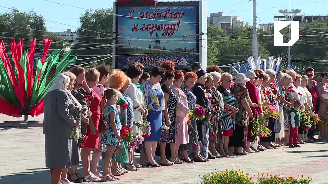 Женскому забастовочному комитету - 25 лет