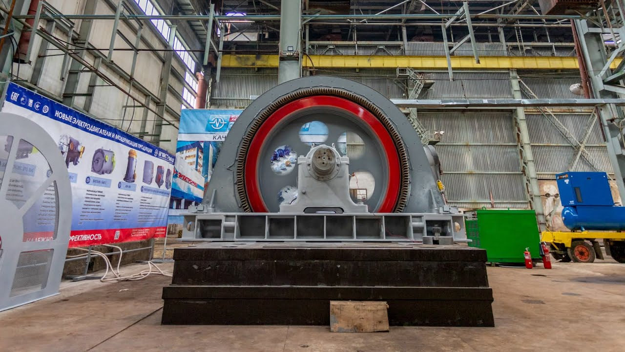 Электромаш изготовил два крупногабаритных двигателя для российского Уралмашзавода