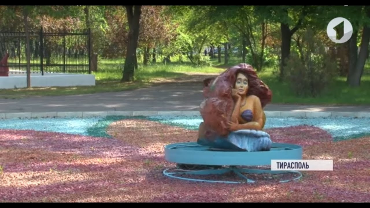 Мультяшные волки и суворовские гренадеры. Новые арт-объекты в Тирасполе