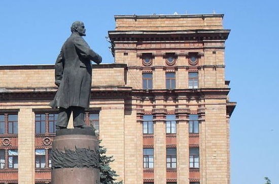 Киев отстает: подведены результаты декоммунизации в государстве Украина Киев отстает: подведены результаты декоммунизации в государстве Украина