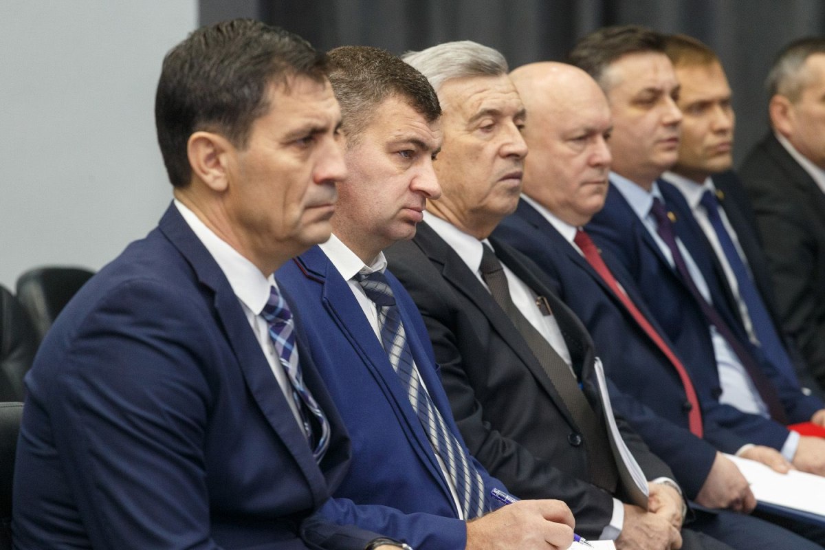 Посол Российской Федерации и руководитель Приднестровья обсудили подготовку и проведение выборов президента РФ Посол Российской Федерации и руководитель Приднестровья обсудили подготовку и проведение выборов президента РФ