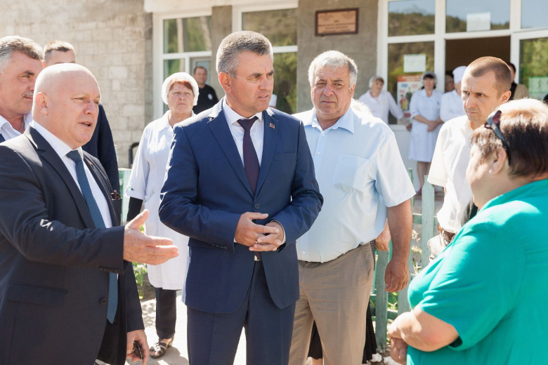 СВА с.Рашково. Фото: пресс-служба Президента.