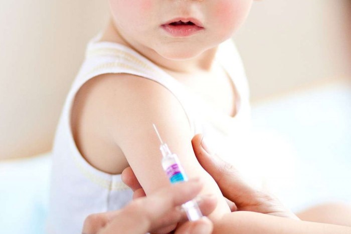 Вадим Красносельский поручил возобновить плановую вакцинацию детей