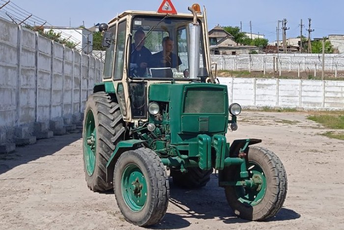 20 осуждённых в Григориопольском районе получили профессию тракториста
