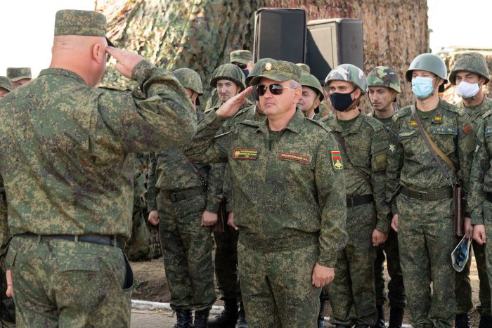 Вадим Красносельский наблюдал за ходом ротного тактического учения Вооруженных сил ПМР