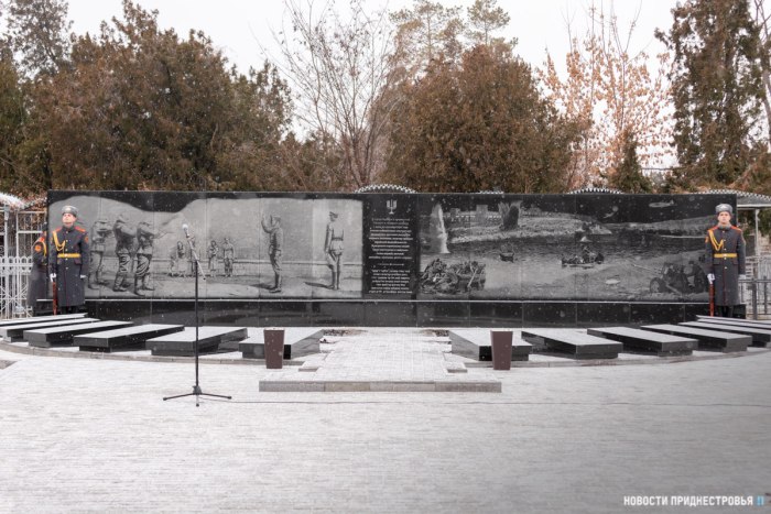 В Бендерах открыли мемориал и памятный знак жертвам Холокоста 