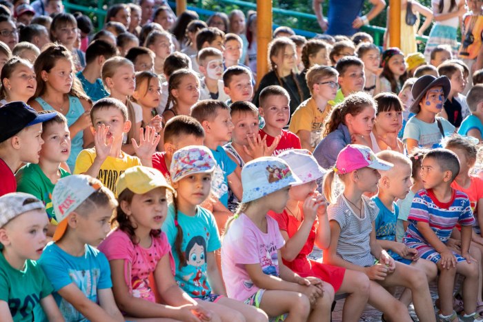 В этом году в летних оздоровительных лагерях отдохнут более 2,2 тысячи детей