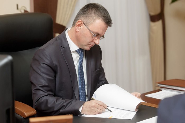 Вадим Красносельский подписал изменения в закон о дополнительных мерах, направленных на стабилизацию экономики ПМР