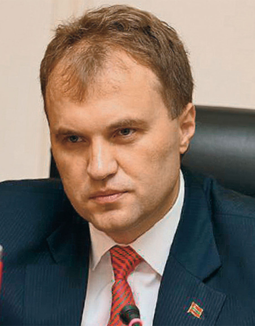 Президент Евгений Шевчук хотел быть хорошим для всех, но в итоге нажил множество врагов